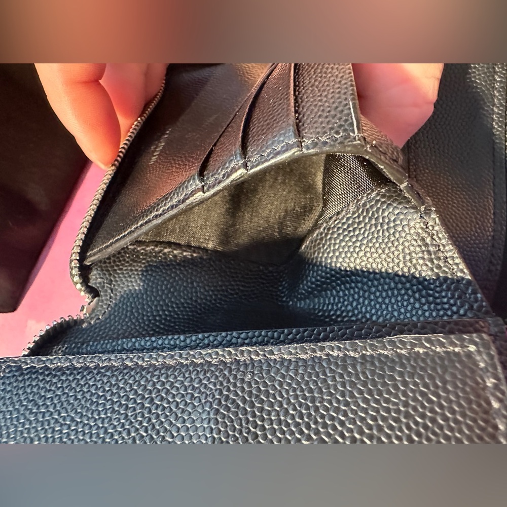 Vintage Yves Saint Laurent Men’a Wallet (EUC; Black) - Picture 12 of 16